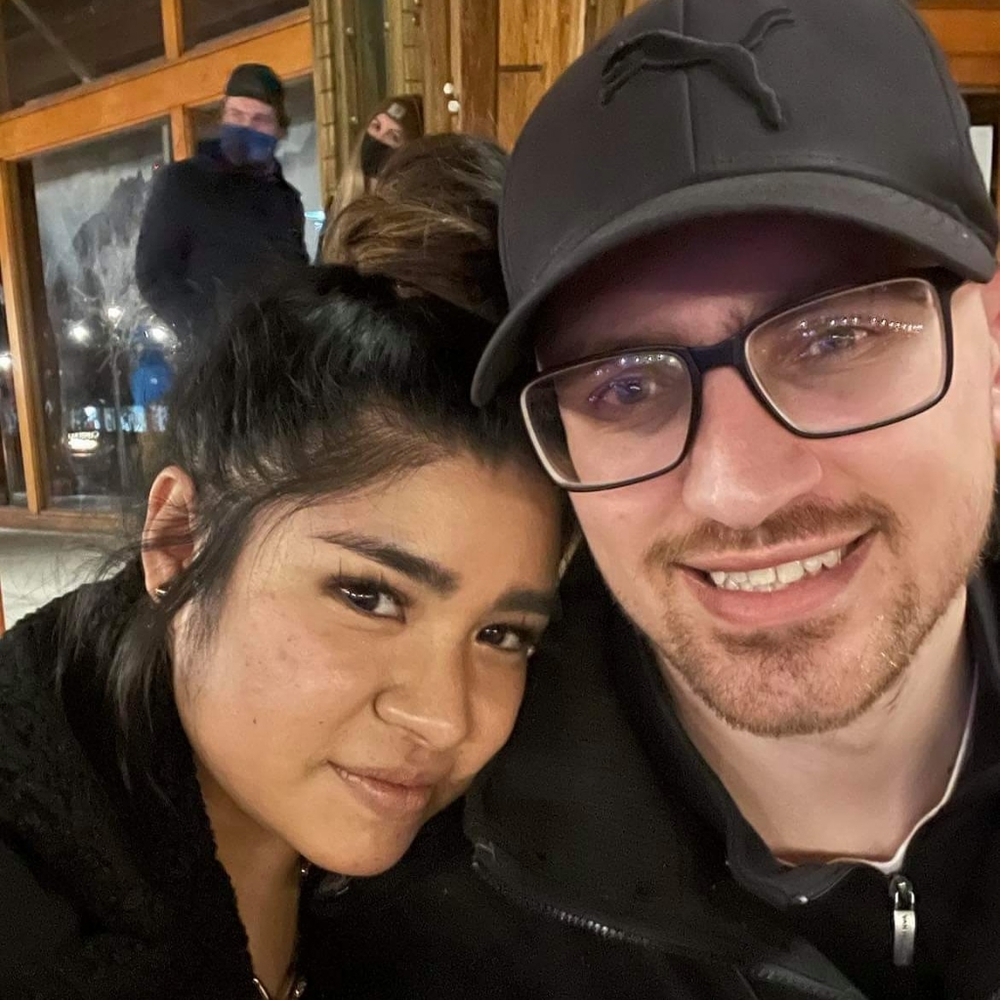 Meet your Posher, Delsy